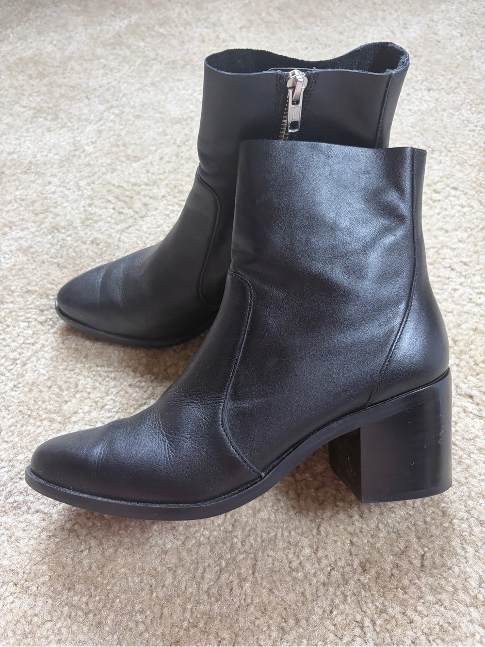 Treasure & Bond Black Leather Block Heel Ankle Boots